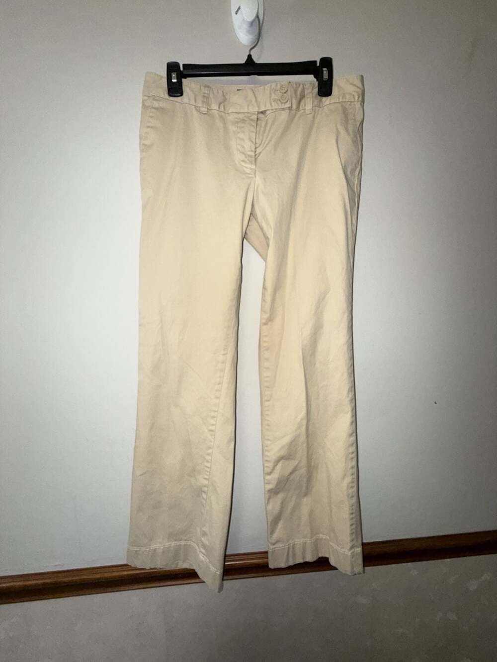 Vineyard Vines Women's Beige Stretch Cotton Chino Pants